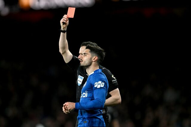 Pedro Neto dostal ďalšiu sankciu za červenú kartu proti Arsenalu (Getty)