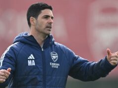 Piati hráči mohli vynechať finále Arsenalu vs Man City Carabao Cup s hviezdami Gunners touch and go Tréner Arsenalu Mikel Arteta počas tréningu