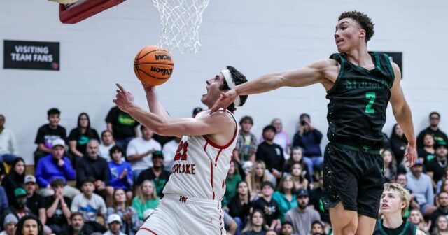 Pierce Thompson dodáva kľúčové koše, aby poslal Harvard-Westlake do regionálneho finále
