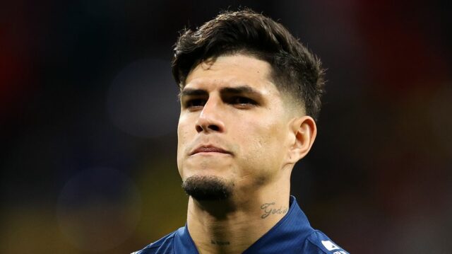 Piero Hincapie z Ekvádoru 