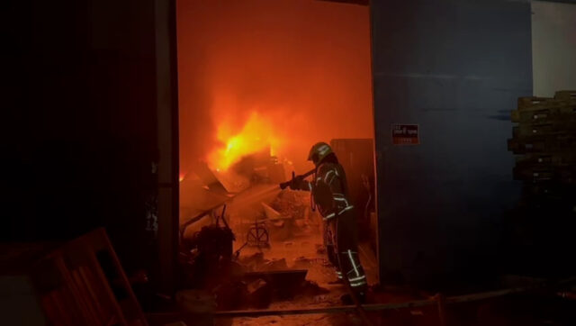 Podozrenie na trosky iránskych rakiet zapálili požiare v strednom Izraeli | Konflikt
