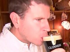 Pozrite sa na moment, keď sa rivalka Daniky Masonovej v Sunrise poškriabala na TOM incidente s pitím Meteorológ z východu slnka Sam Mac uskutočnil virálnu výzvu TikTok „rozdelenie G“ naživo vo vysielaní, keď v utorok oslavoval Deň svätého Patrika