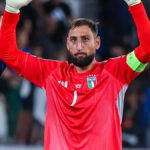 Mario Pasalic z Atalanty oslavuje gól proti Borussii Dortmund