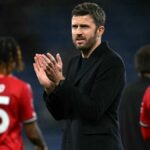 Premier League 2025-26: Ratcliffe chváli Carricka, ale vyhýba sa rečiam o trvalej úlohe Manchestru United