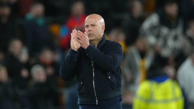 Premier League 2025-26: Slot sa zameriava na striebro, aby zachránil Liverpoolu neúspešnú sezónu
