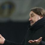 Premier League: Tréner Leedsu Farke dostal pokutu a suspendáciu za konfrontáciu s rozhodcom po prehre so City