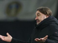 Premier League: Tréner Leedsu Farke dostal pokutu a suspendáciu za konfrontáciu s rozhodcom po prehre so City Premier League: Tréner Leedsu Farke dostal pokutu a suspendáciu za konfrontáciu s rozhodcom po prehre so City