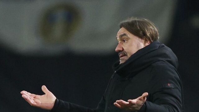 Premier League: Tréner Leedsu Farke dostal pokutu a suspendáciu za konfrontáciu s rozhodcom po prehre so City
