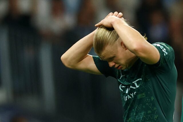 Manchester City Erlinga Haalanda bol jedným z dvoch tímov Premier League, ktoré boli v stredu večer porazené (Action Images via Reuters)