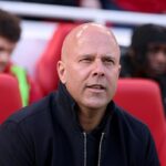 Arne Slot priznal, že sa mu nepáči, ako sa Premier League začala spoliehať na štandardky