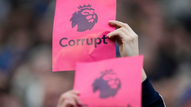 Premier League rozriedi VAR na územie „ľahkého dotyku“.
