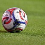 Premier League zverejnila oficiálne vyhlásenie o červenej karte Maxence Lacroixa proti Manchestru United