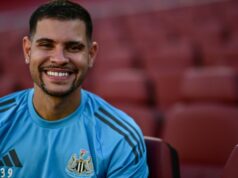 Prestupová bomba Bruna Guimaraesa do Man Utd padla, keďže „pokročilé rozhovory“ viedli k presunu o viac ako 69 miliónov libier Bruno Guimaraes pred tréningom Newcastlu United