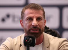 Prezident Vasco konfrontuje rozhodcu, polícia používa pepřový sprej Download app from appStore