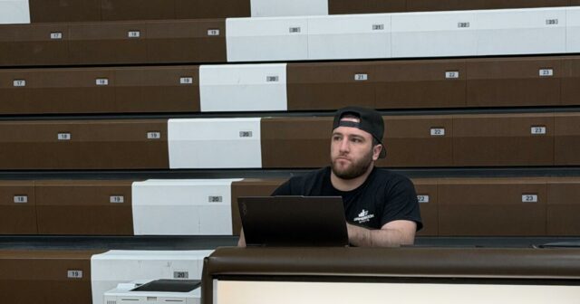 Prípravná prednáška: Gamebook Stats Inc.pomáha poskytovať vysokoškolské skúsenosti
