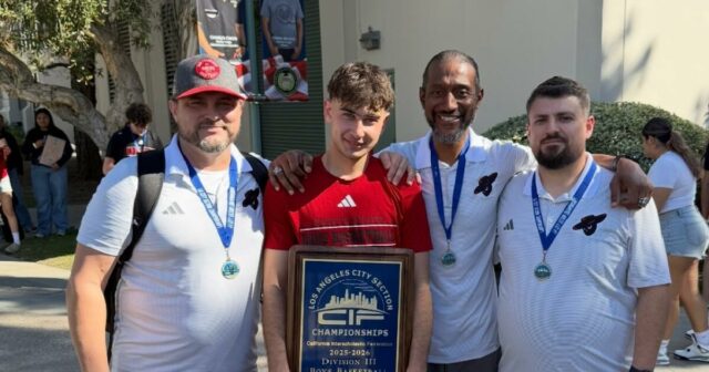 Prípravná prednáška: Strážca Verdugo Hills vytvára neziskovú organizáciu, ktorá má posilniť postavenie arménskych študentov
