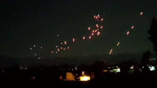 Protilietadlová paľba vo východnom Libanone uprostred izraelskej invázie | Izrael útočí na Libanon
