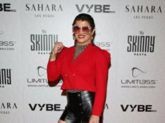 Prvý transgender boj o svetový titul v MMA, ktorý sa odohráva ako kompletná trilógia Brady a Figueroa Download app from appStore