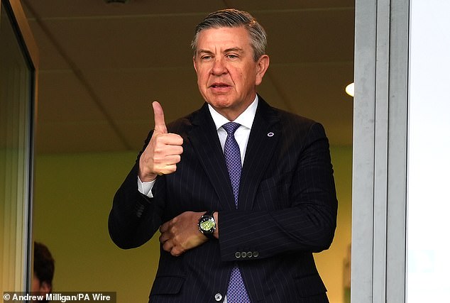 Rangers oznamujú emisiu akcií v hodnote 16 miliónov libier, aby Predseda Rangers Andrew Cavenagh trvá na tom, že je správny čas investovať do hráčskeho kádra