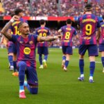 Raphinha sa po hetriku v Seville pripojil k Messimu a Neymarovi v exkluzívnom klube Barcelony