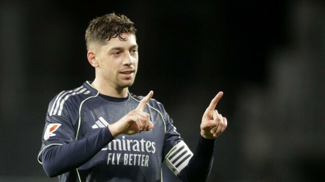 Real Madrid jazdí na víťazovi Valverde, aby porazil Celtu Vigo a zostal v boji o titul v La Lige
