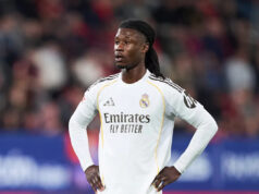 Real Madrid stráca trpezlivosť s nedostatočným stredopoliarom; toto leto ho zapíše na prestupovú listinu Real Madrid nastavil toto leto pre bojujúceho stredopoliara cenu 70 miliónov eur