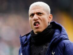 Richarlison naráža na „falošné“ vyhlásenie o majstrovstvách sveta, keď hviezda Tottenhamu nahnevane odpovedá Útočník Tottenhamu Hotspur Richarlison reagoval na „falošné správy“ na sociálnych sieťach.