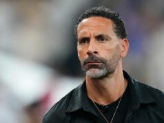 Rio Ferdinand dáva zelenú prestupu z Man Utd v hodnote 80 miliónov libier, keďže dohoda bola „prijatá“ Rio Ferdinand
