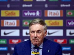 Romáriova nemilosrdná reakcia na to, že Carlo Ancelotti zhodil Neymara, sa stáva virálnou Romáriova nemilosrdná reakcia na to, že Carlo Ancelotti zhodil Neymara, sa stáva virálnou