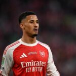 Obranca Arsenalu William Saliba