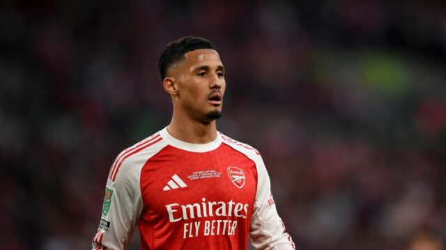 Saliba, Eze, Timber - Najnovšie správy o zranení Arsenalu a Obranca Arsenalu William Saliba