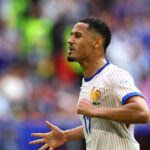 Saliba vylúčil z francúzskeho tímu priateľov, Lacroix povolal ako náhradu