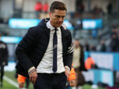 Scott Parker trvá na tom, že „futbal je lepší bez VAR“ po kontroverznej prehre Burnley s Brentfordom Ashley Barnes z Burnley reaguje na zamietnutie jeho gólu (Richard Sellers/PA) (PA Wire)