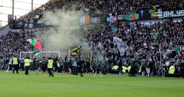 Šéf Celticu Martin O'Neill reaguje na inváziu Rangers na ihrisku, ktorá prinútila zasiahnuť políciu
