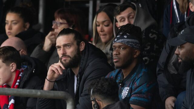 KSI a Andy Carroll.