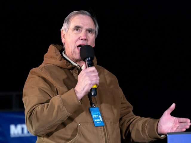 Senátori navrhujú zákaz pre predstaviteľov americkej vlády obchodovať s predikčnými trhmi | Politické správy
