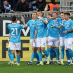 Serie A: McTominayov skorý zásah poslal Neapol na druhé miesto s víťazstvom v Cagliari