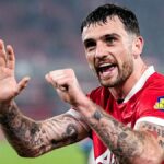 Troy Parrott oslavuje