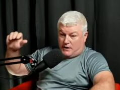 Skvelá súprava na austrálsky kriket, ktorú treba po rozpade podcastu VYMENIŤ Stuart MacGill (na obrázku) bol zapojený do kontroverzie po negatívnych komentároch Andrewovi Menczelovi