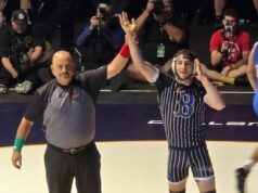 Slava Shahbazyan z Birminghamu oslavuje titul v štátnom zápase Slava Shahbazyan z Birminghamu oslavuje titul v štátnom zápase