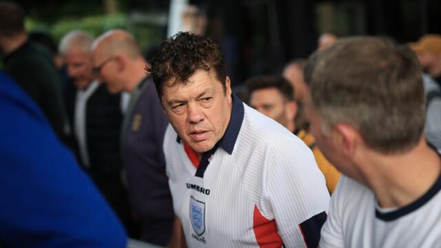 Anglický fanúšik Andy Milne 