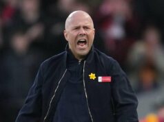 Slot vrece? Gerrard ‚čakal‘ na výzvu Liverpoolu, aby sa stal ‚nouzovým šéfom‘ po remíze Spurs Slot vrece? Gerrard 'čakal' na výzvu Liverpoolu, aby sa stal 'nouzovým šéfom' po remíze Spurs