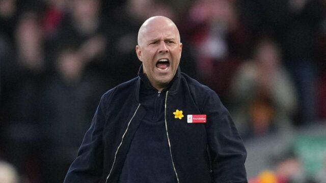 Slot vrece? Gerrard 'čakal' na výzvu Liverpoolu, aby sa stal 'nouzovým šéfom' po remíze Spurs
