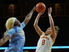 Southern predbehol Samford neskoro pre víťazstvo v prvej štvorke Syndikácia: The Ames Tribune