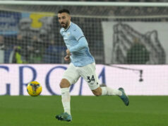 Správa – Aston Villa Pripojte sa k AC Miláno a Interu Miláno v pretekoch o získanie obrancu Lazia Download app from appStore