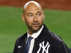 Správy MLB: Veľký Yankees Derek Jeter získal trofeje za účasť Správy MLB: Veľký Yankees Derek Jeter získal trofeje za účasť