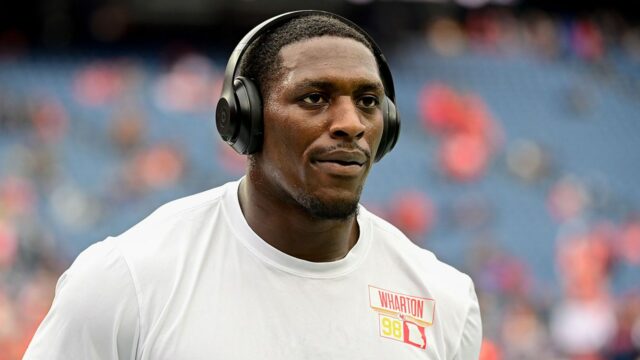 Správy NFL: Tershawn Wharton z Panthers hovorí, že brat zomrel samovraždou
