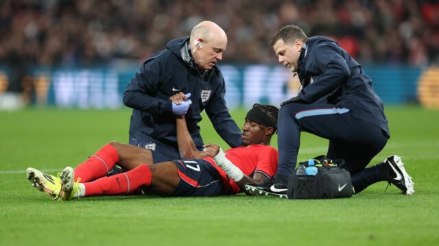 LONDÝN, ANGLICKO - 27. marca: Angličan Ben White reaguje počas medzinárodného priateľského zápasu medzi Anglickom a Uruguajom na štadióne Wembley 27. marca 2026 v Londýne v Anglicku. (Foto: Molly Darlington/Getty Images)