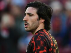 Správy z Arsenalu: Cesta Sandra Tonaliho sa uvoľňuje, zatiaľ čo agent cieľa objasňuje prestupový postoj Sandro Tonali v zápase medzi Barcelonou a Newcastlom