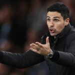 Mikel Arteta manažér / hlavný tréner Arsenalu reaguje počas zápasu Premier League medzi Arsenalom a Chelsea na Emirates Stadium 1. marca 2026 v Londýne v Anglicku.